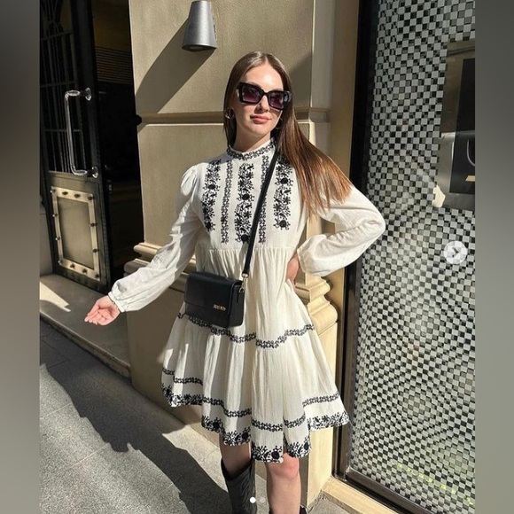 Ulla Johnson Dresses & Skirts - NWT $595 Ulla Johnson Ceres Embellished Floral Dress